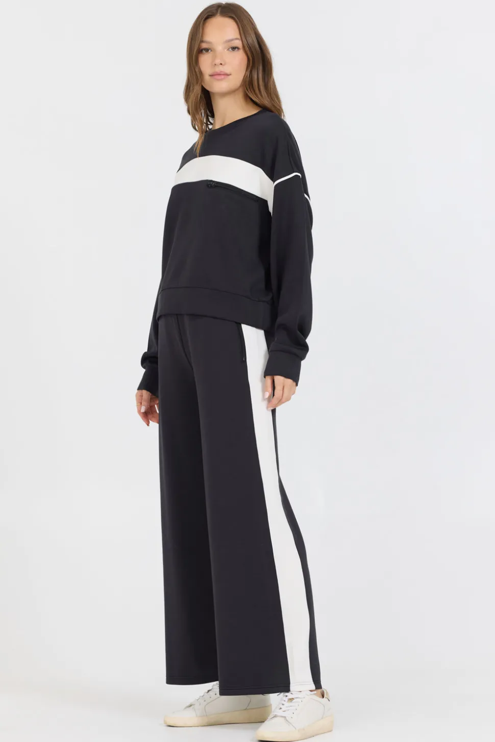 Fashion Black/ White Colorblock Cloud Fleece Crew All Tops
