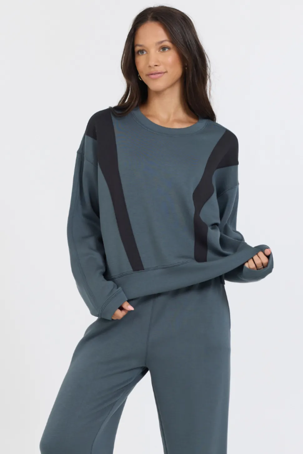 Shop Mountain Grey/Black Colorblock Insert Cloud Fleece Crew All Tops