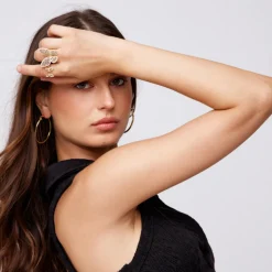 Hot NELLIE RING Rings