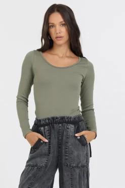 Store Olive Seamless Long Sleeve Tee All Tops